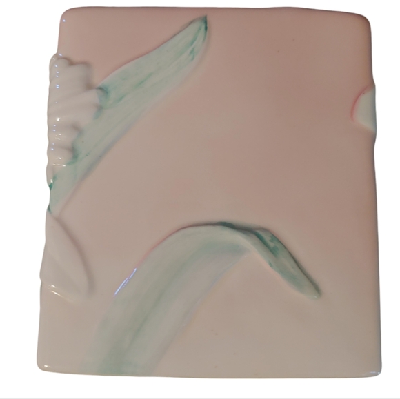 Tissue Holder by Figi Graphics Iris Pink White Green 5 1/2" X 5" Wide - Picture 4 of 8